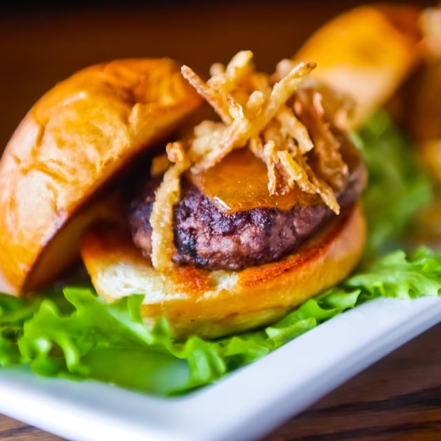Cheeseburger Sliders (2).
